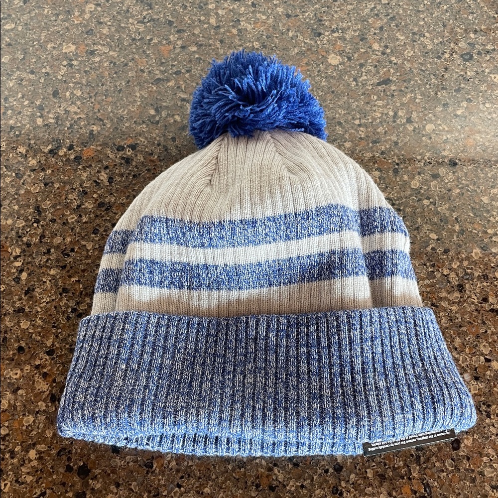 Creighton University Bluejays New Era Sideline Historic Blue Knit Beanie Pom NWT - Picture 6 of 8